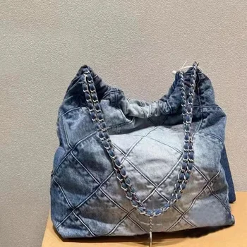 Moda Yumuşak Denim Çanta Lüks Tasarımcı Tote Çanta Kadınlar için Zincirler omuzdan askili çanta Bayan Büyük Crossbody Çanta Kadın Mavi Denim Çantalar