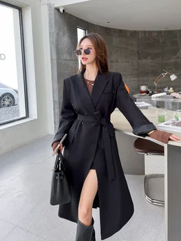 Bu yılki popüler siyah takım elbise trençkot kadın orta uzunlukta 2023 İlkbahar ve Sonbahar Yeni Kore versiyonu gevşek belli ceket