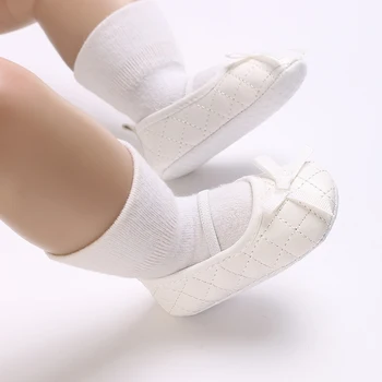 0-18M Yenidoğan Bebek Ayakkabıları Kızlar için Klasik Moda Yumuşak Taban Rahat Prenses Ayakkabı Bebekler için İlk Yürüteç