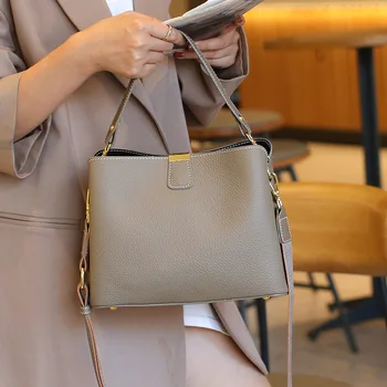 Çanta kızın kıdemli sense yeni deri kadın çantası niş tasarım kıdemli sense omuzdan askili çanta moda çanta