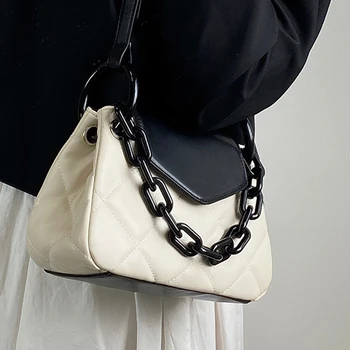 Rahat Moda Küçük 2023 Yeni Çanta Lüks Tasarımcı Marka Seyahat Boston kol çantası Çanta Kadın Zincir Seyahat Çantası