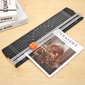 Taşınabilir Kağıt Kesici Plastik Taban Ofis Ev Kırtasiye Bıçak A5 / A4 Kağıt Kartı Kesme Bıçağı Sanat Giyotin El Sanatları Araçları