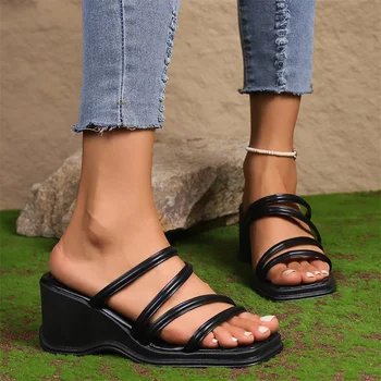 Kadın Terlik 2023 Yaz Yeni Moda Platformu Kare Ayak Bayan Ayakkabıları Kalın Alt Katı Açık Parmaklı Kadın Flip-flop Zapatos